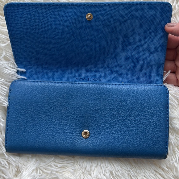 Great condition Michael Kors Wallet - Picture 4 of 7
